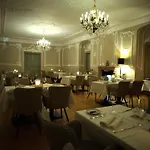 Schloss 酒店 *